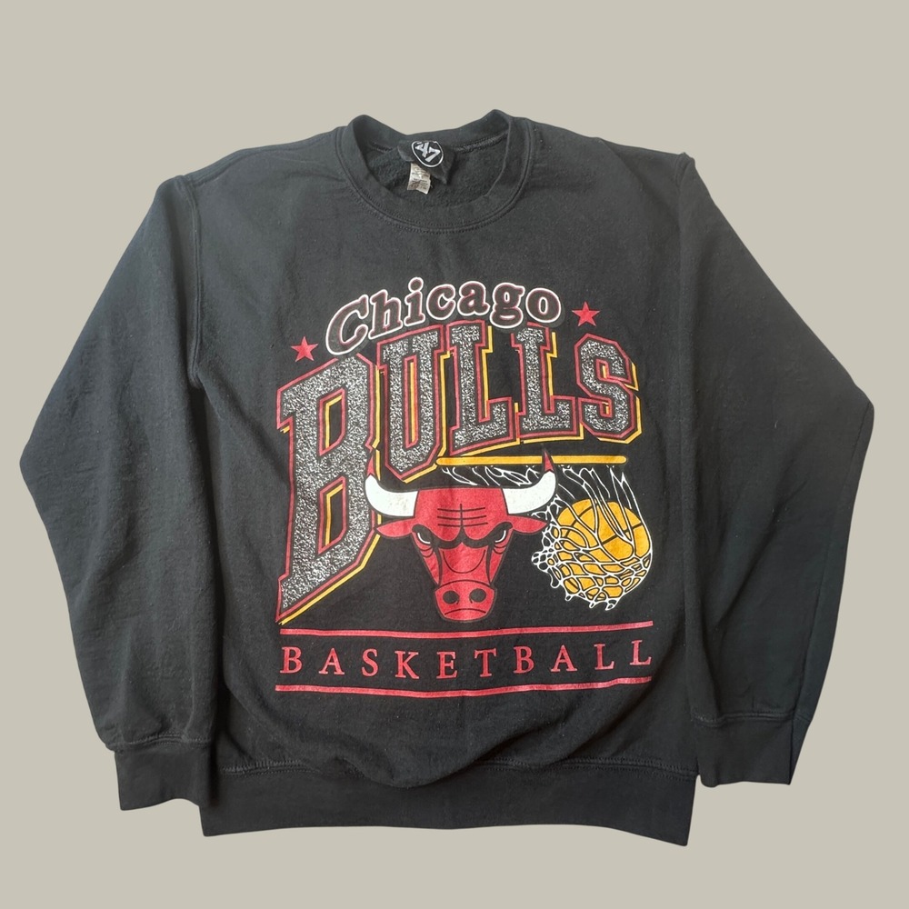 Chicago Bulls Sweatshirt Mens S Black NBA Basketball 47 Brand Pullover Casual